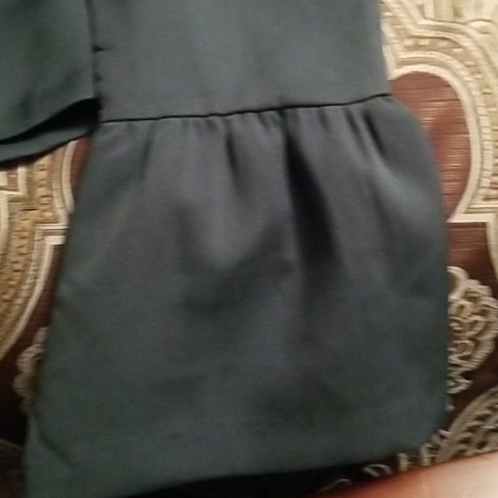 Off The Shoulder Crop Top - Picture 3 of 3